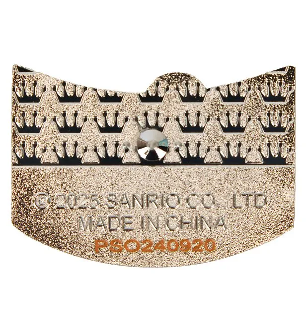 Pin Loungefly sorpresa Sanrio Primavera - Imagen 3