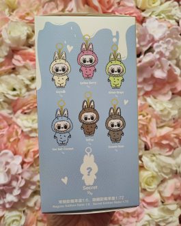 Labubu original de pie