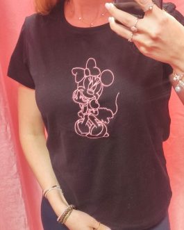 Camiseta Minnie bordada