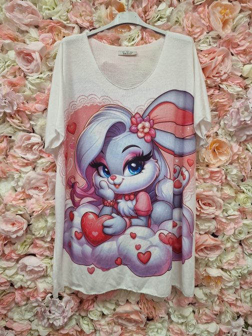 Camiseta coneja en las nubes