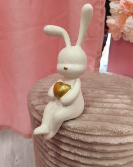 Figura conejo sentado