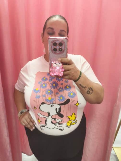 Camiseta Snoopy con flores - Imagen 5