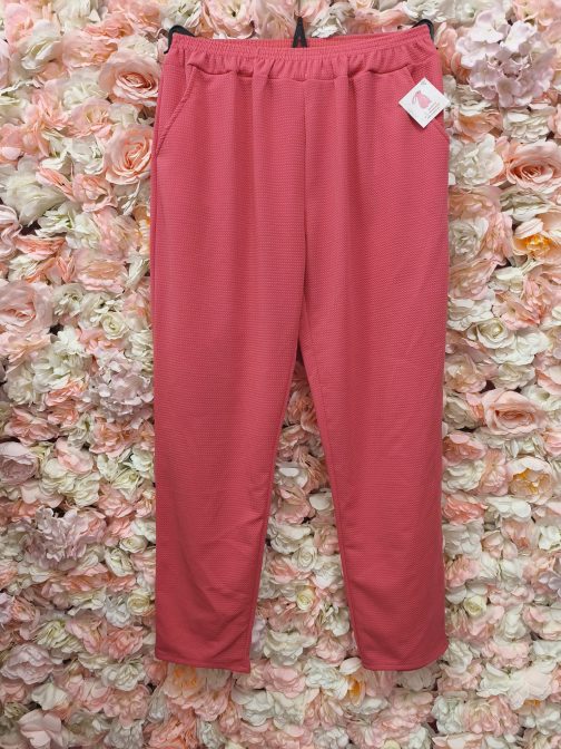 Pantalón fucsia texturizado curvy