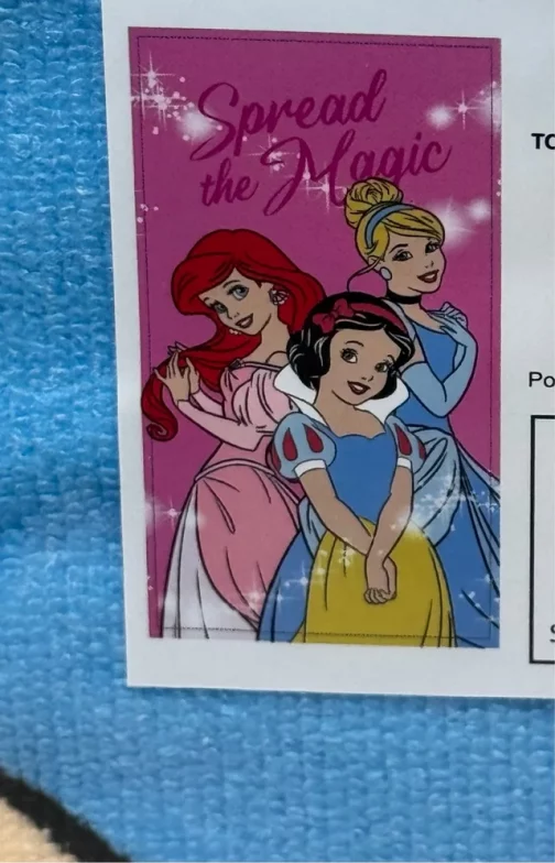 Toalla rosa princesas Disney - Imagen 2