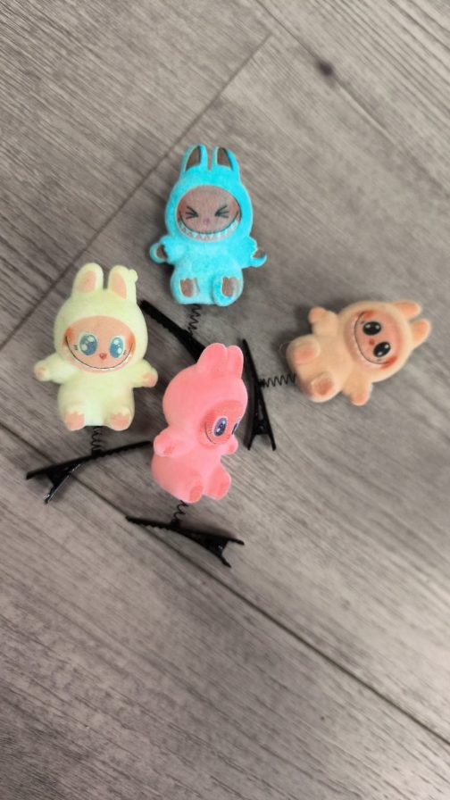 Pinzas para el pelo Labubu - Image 3