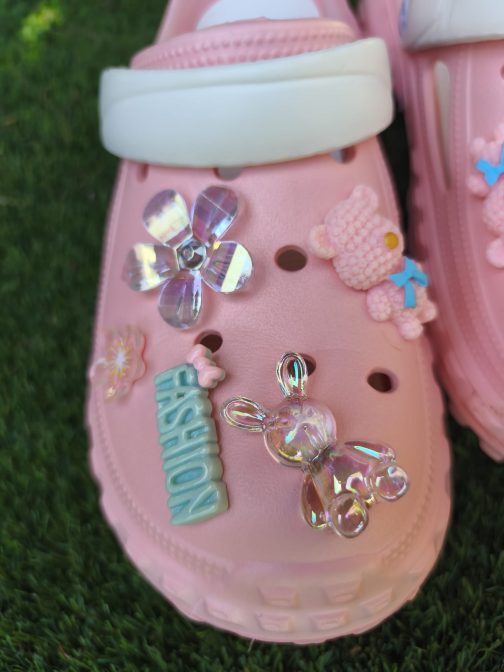 Crocs con Charms Kawaii - Imagen 2