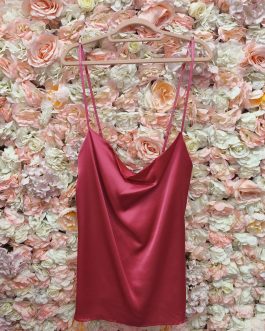 Camiseta tirantes Seda fucsia curvy