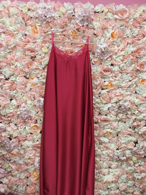 Vestido curvy lencero fucsia