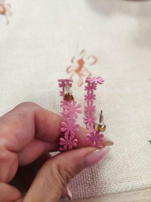 Pendientes aros flores - Imagen 4