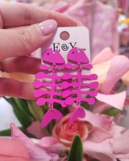 Pendientes raspa pescado rosa