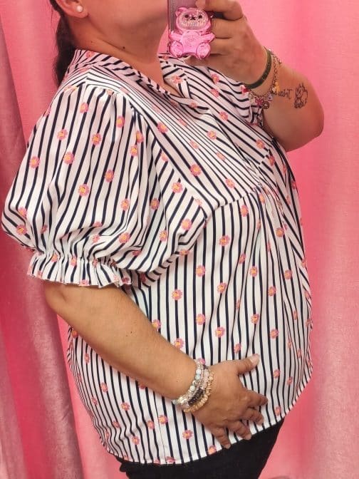 Blusa rayas con flores curvy - Imagen 3