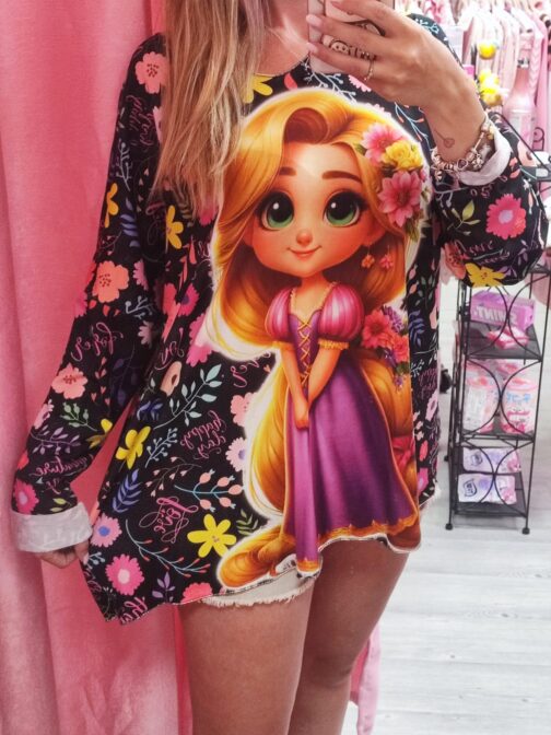 Camiseta curvy Rapunzel