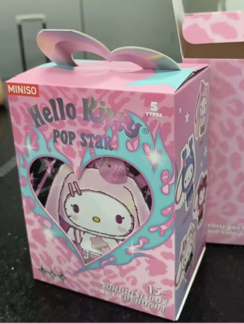 Blind box Hello Kitty pop stars