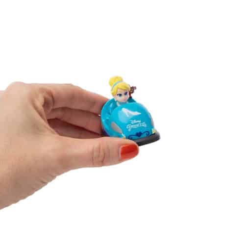 Princesas Disney en coches de choque - Imagen 2