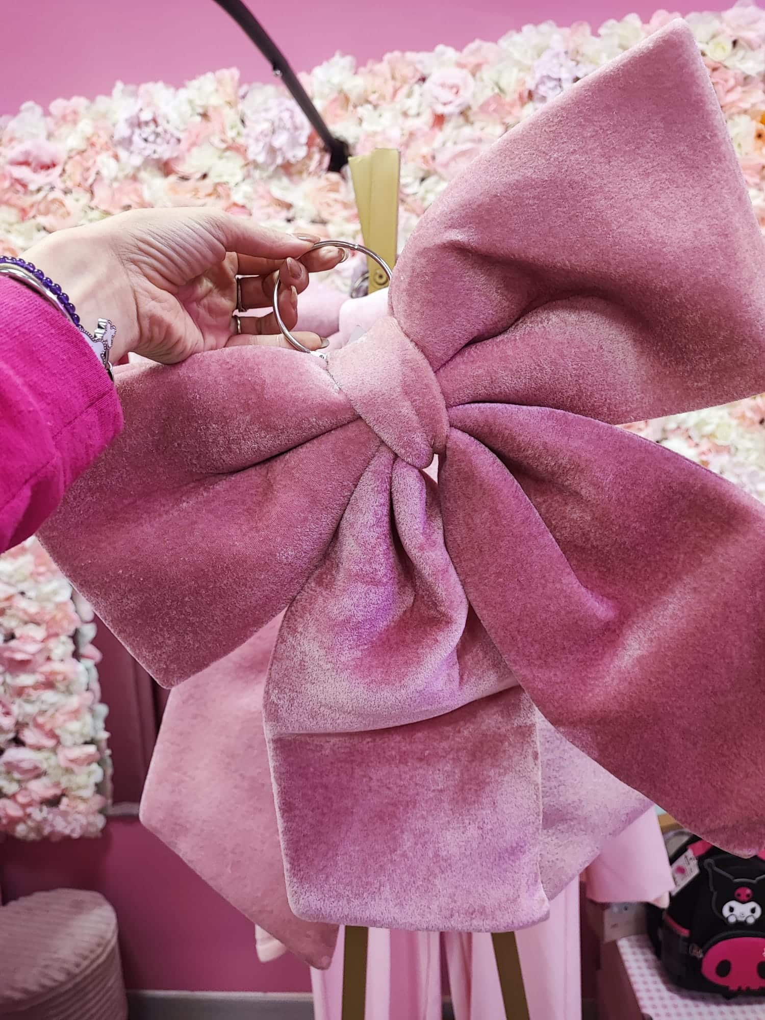 Lazo decorativo terciopelo rosa - Imagen 3