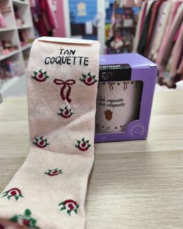 Set taza y calcetines coquette