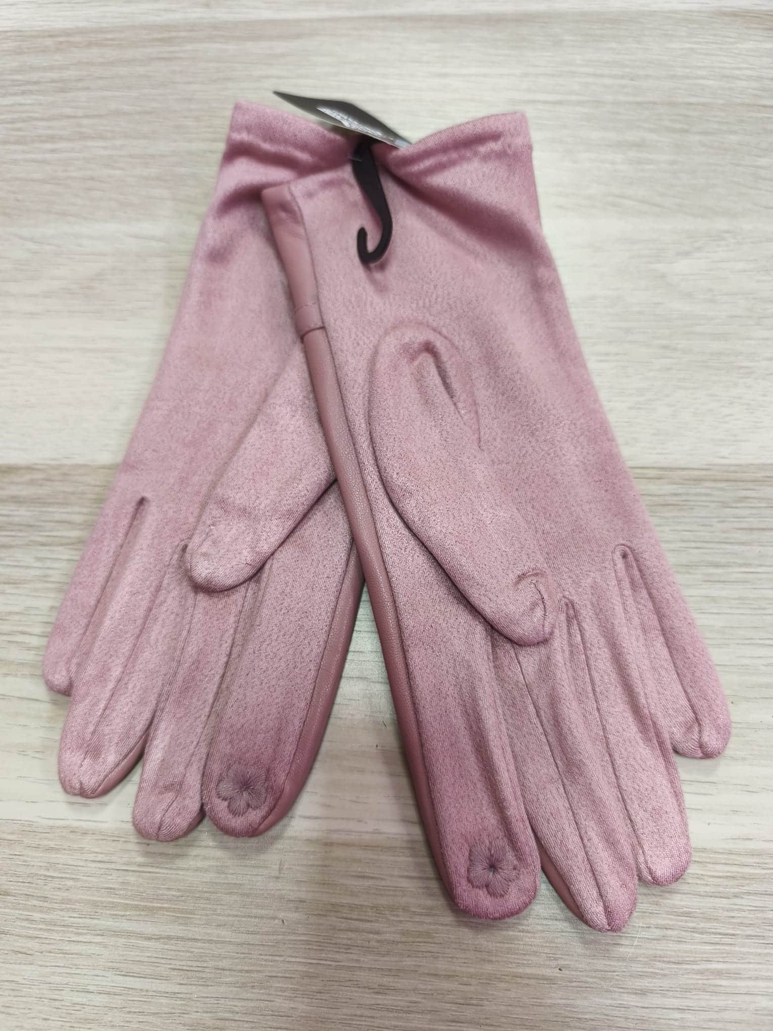 Guantes polipiel rosa con hebilla - Imagen 3
