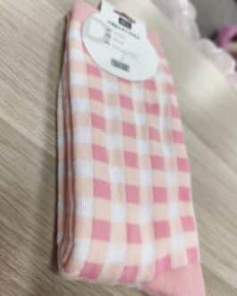 Calcetines cuadros rosas