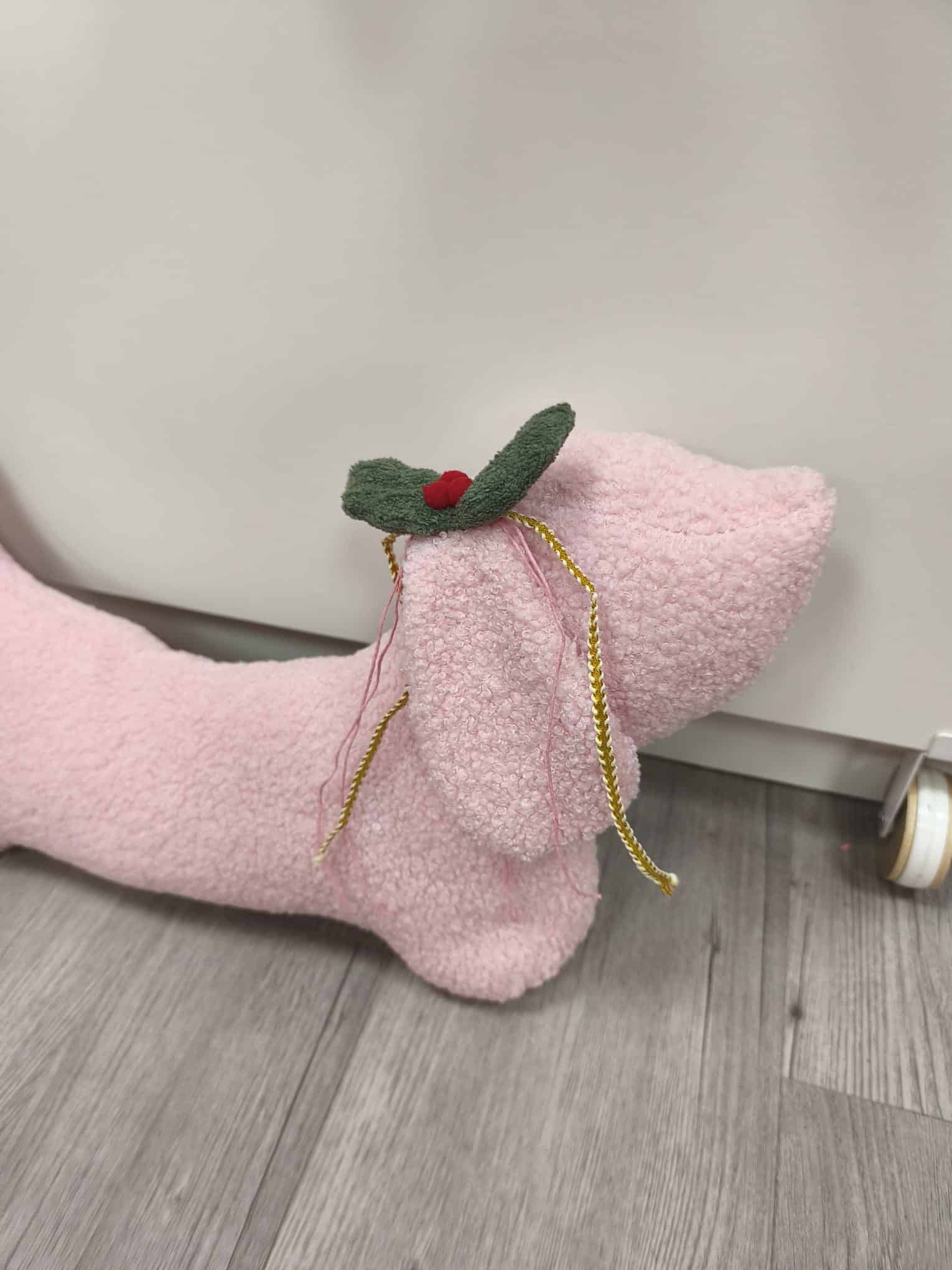 Cojín perrito navideño rosa - Imagen 3