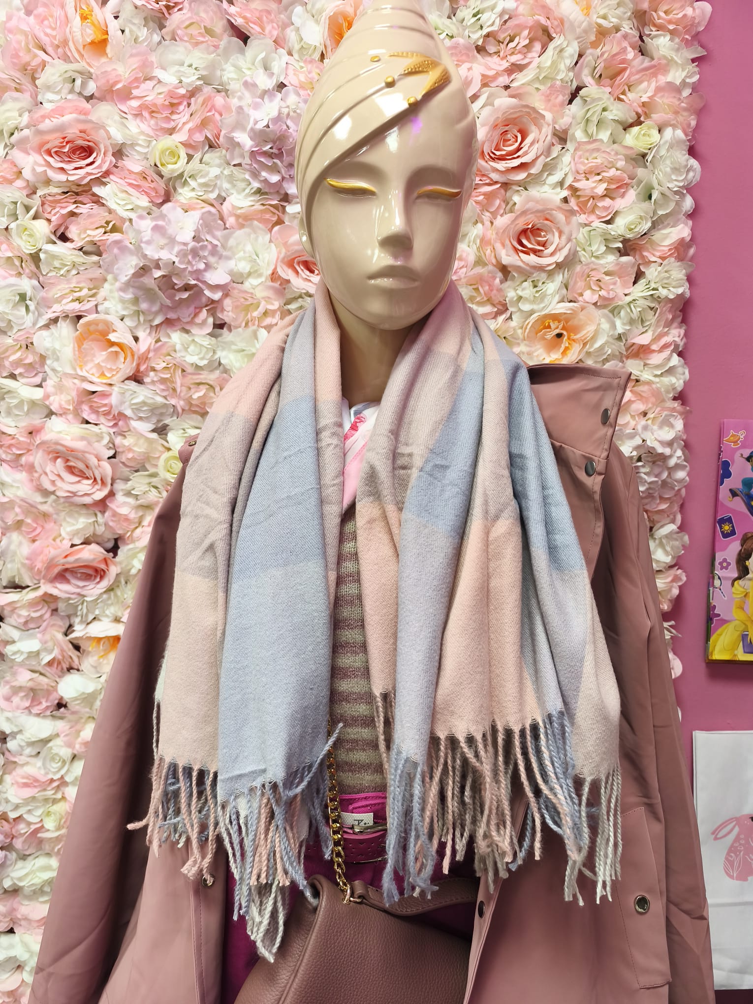 Bufandas cuadros degradados con flecos - Imagen 5