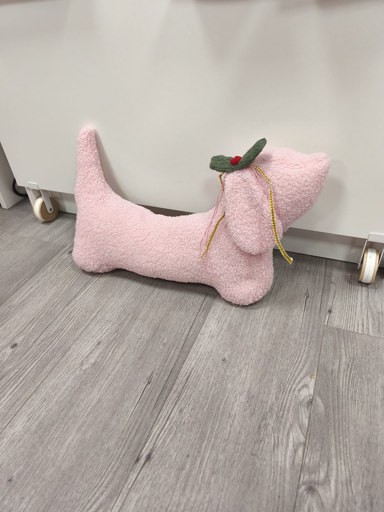 Cojín perrito navideño rosa - Imagen 4