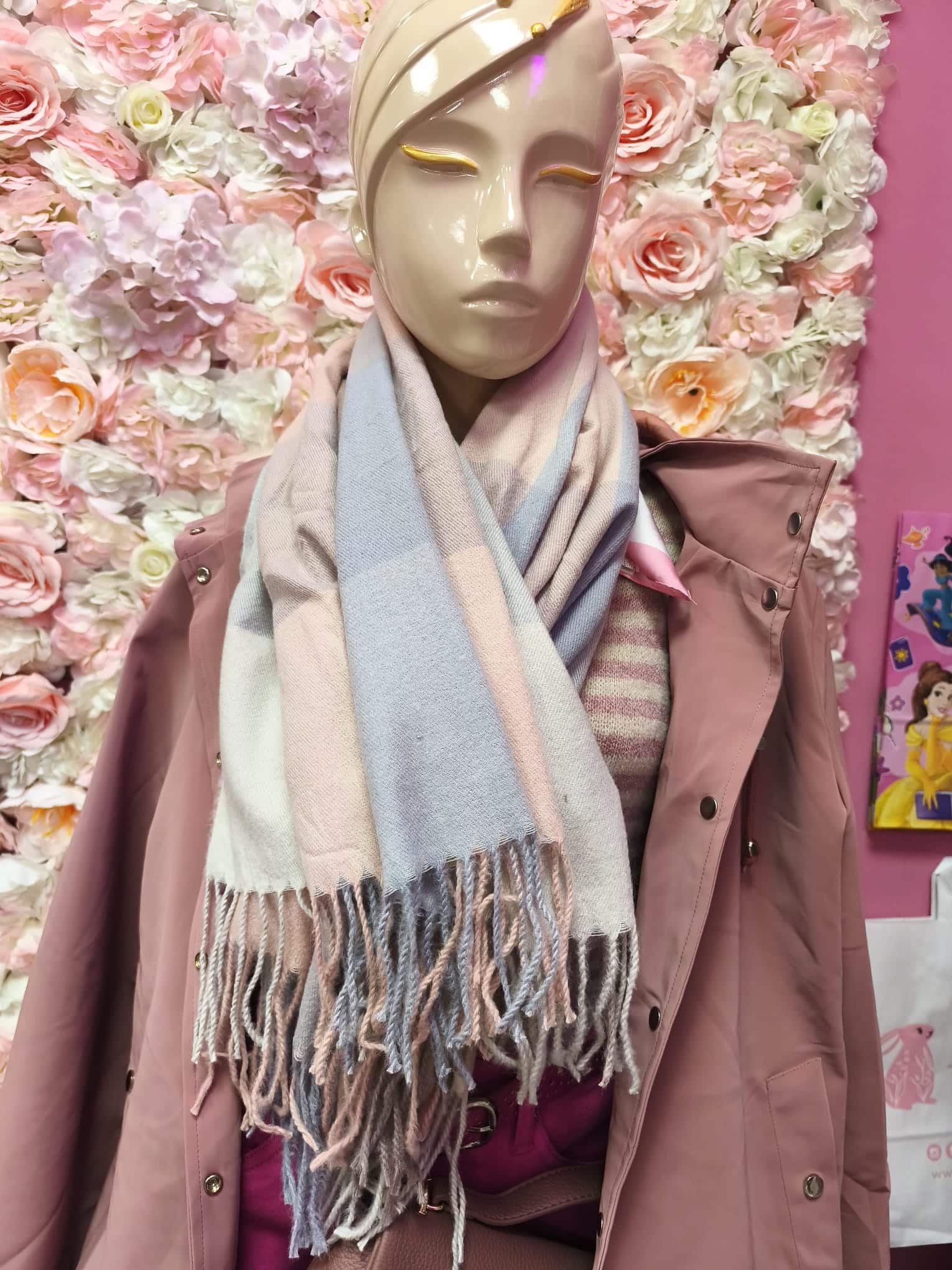 Bufandas cuadros degradados con flecos - Imagen 6