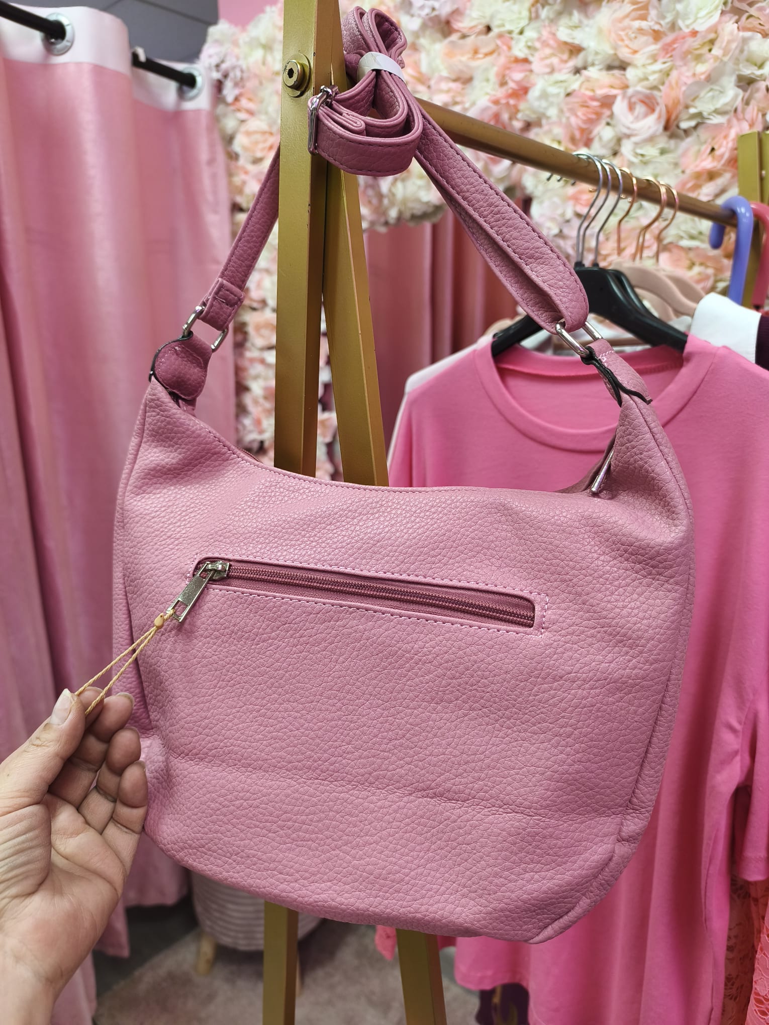 Bolso rosa polipiel bolsillos frontales - Imagen 3