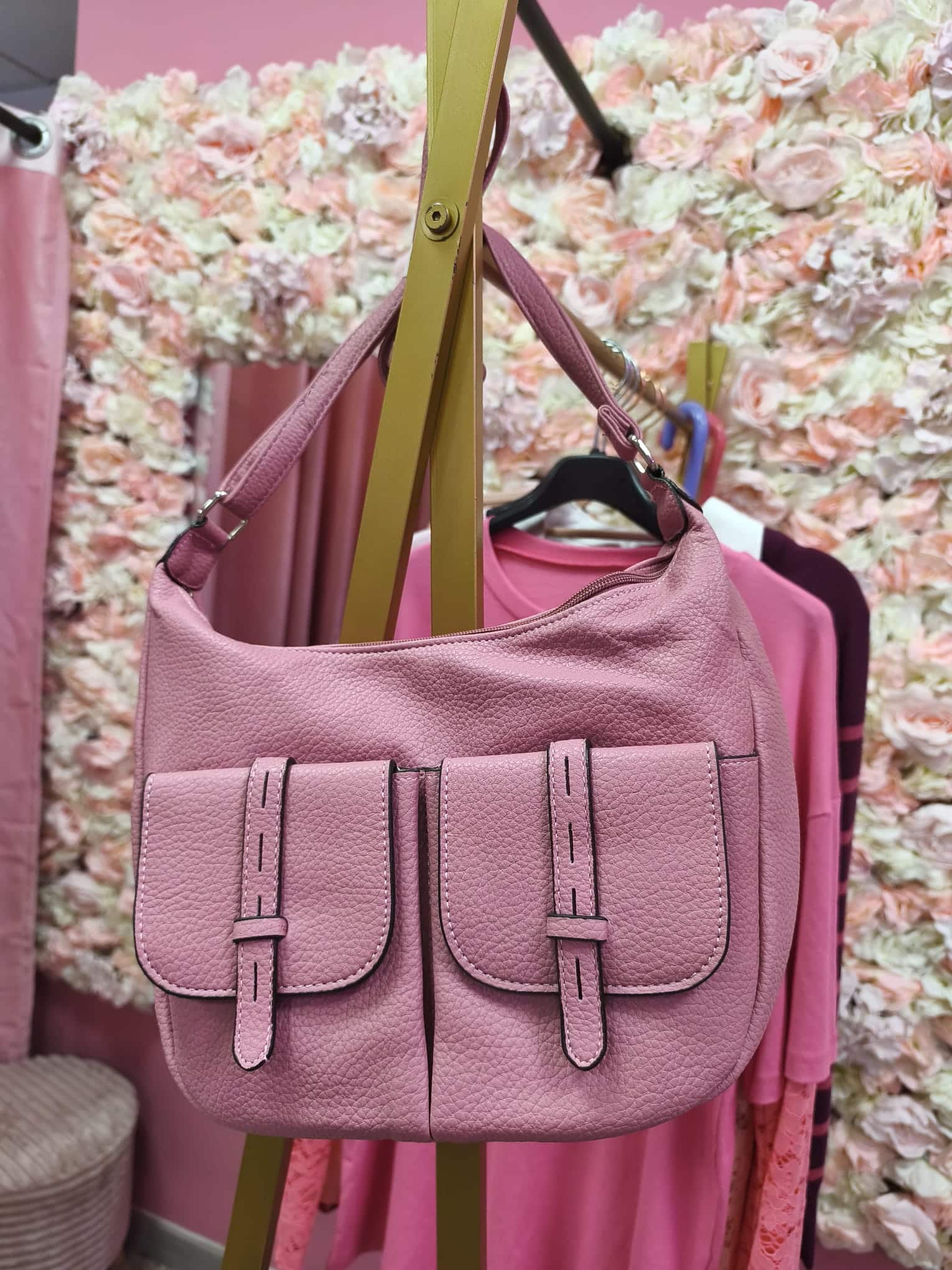 Bolso rosa polipiel bolsillos frontales - Imagen 5