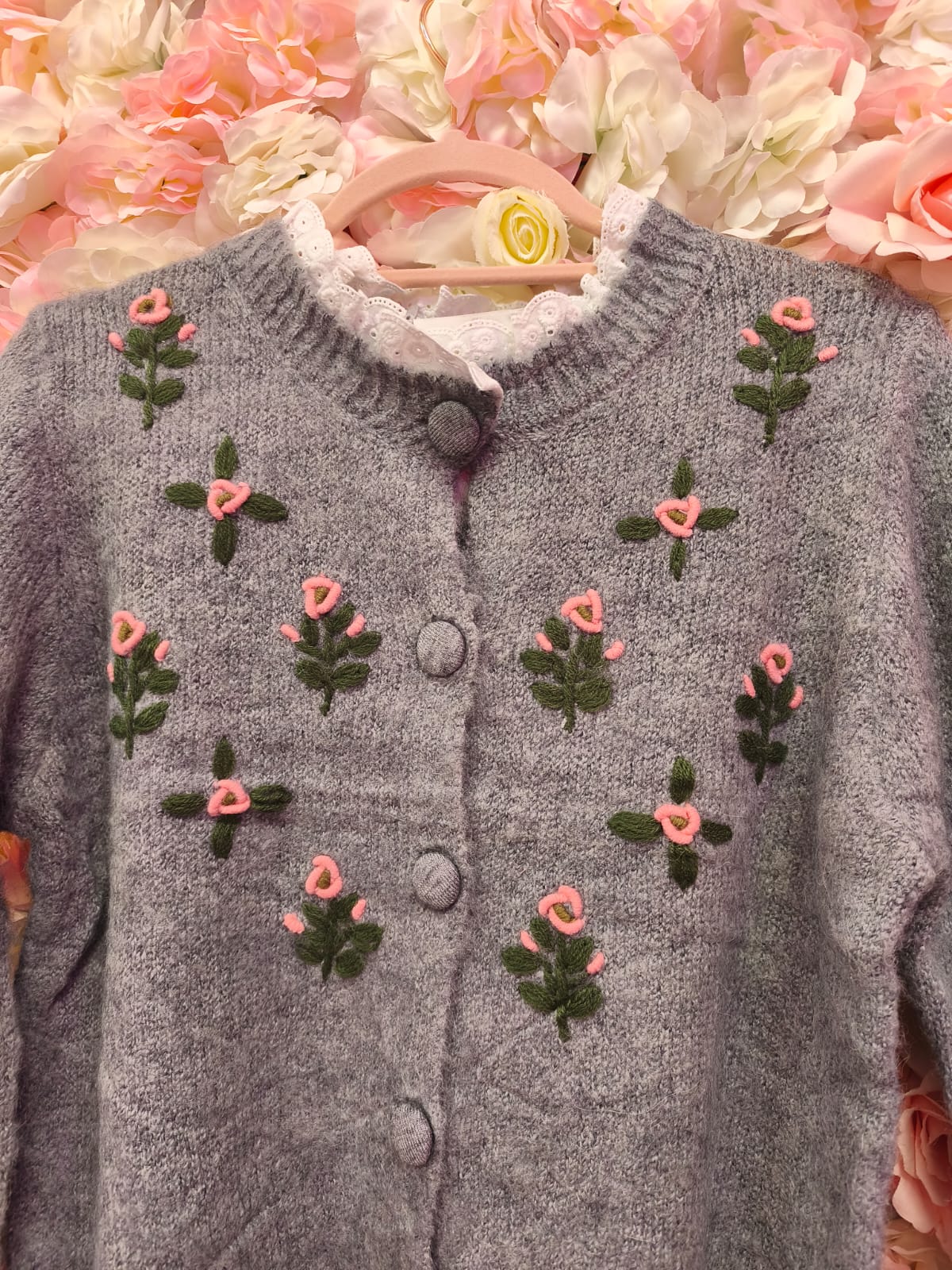 Rebeca bordada flores - Imagen 2