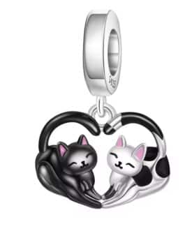 Charm gatos corazón