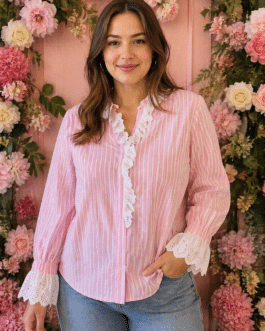Camisa curvy rosa rayas con encaje