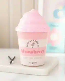 Vela helado de fresa