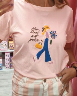 Camiseta bordada niña en paz