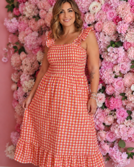 Vestido cuadros volantes hombros