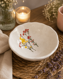 Plato o cuenco flores amarillas y rojas