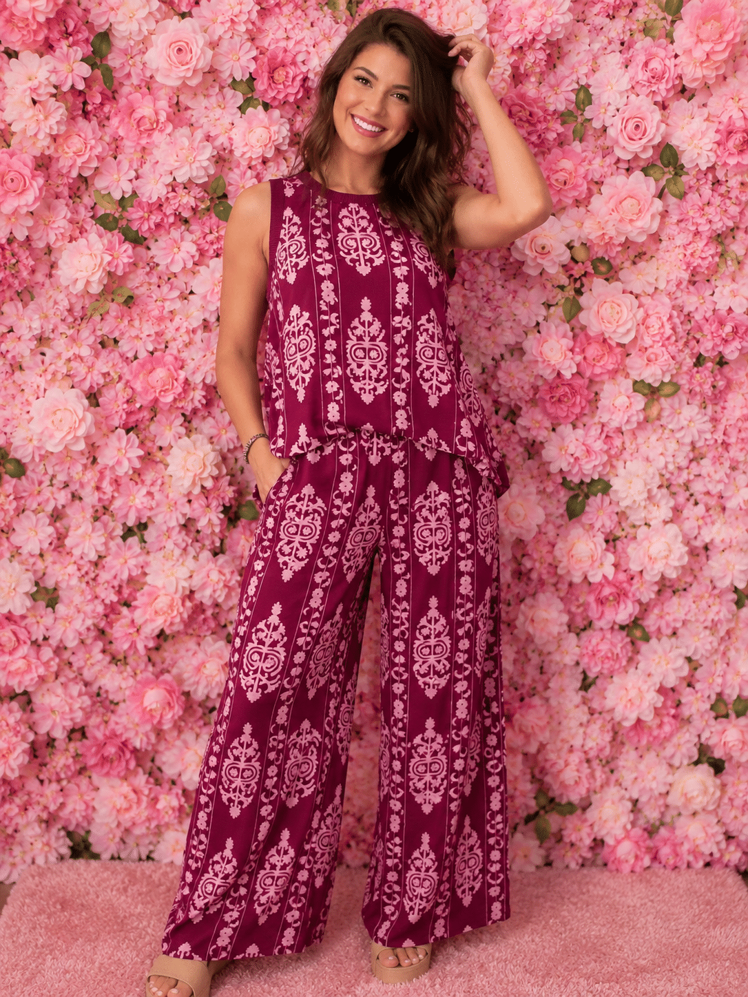 Conjunto estampado vino y rosa