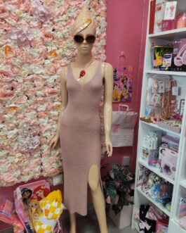 Vestido rosa con hilo plateado
