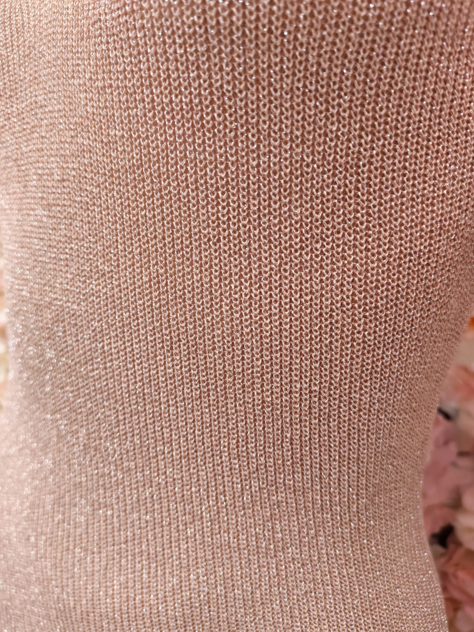Vestido rosa con hilo plateado - Imagen 3