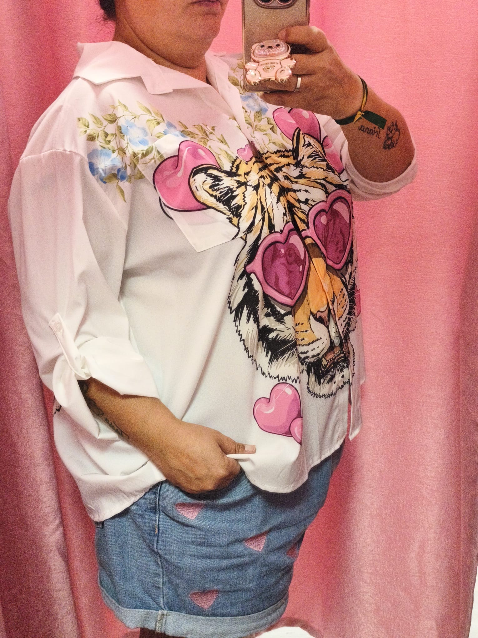 Camisa curvy tigre corazones - Imagen 2