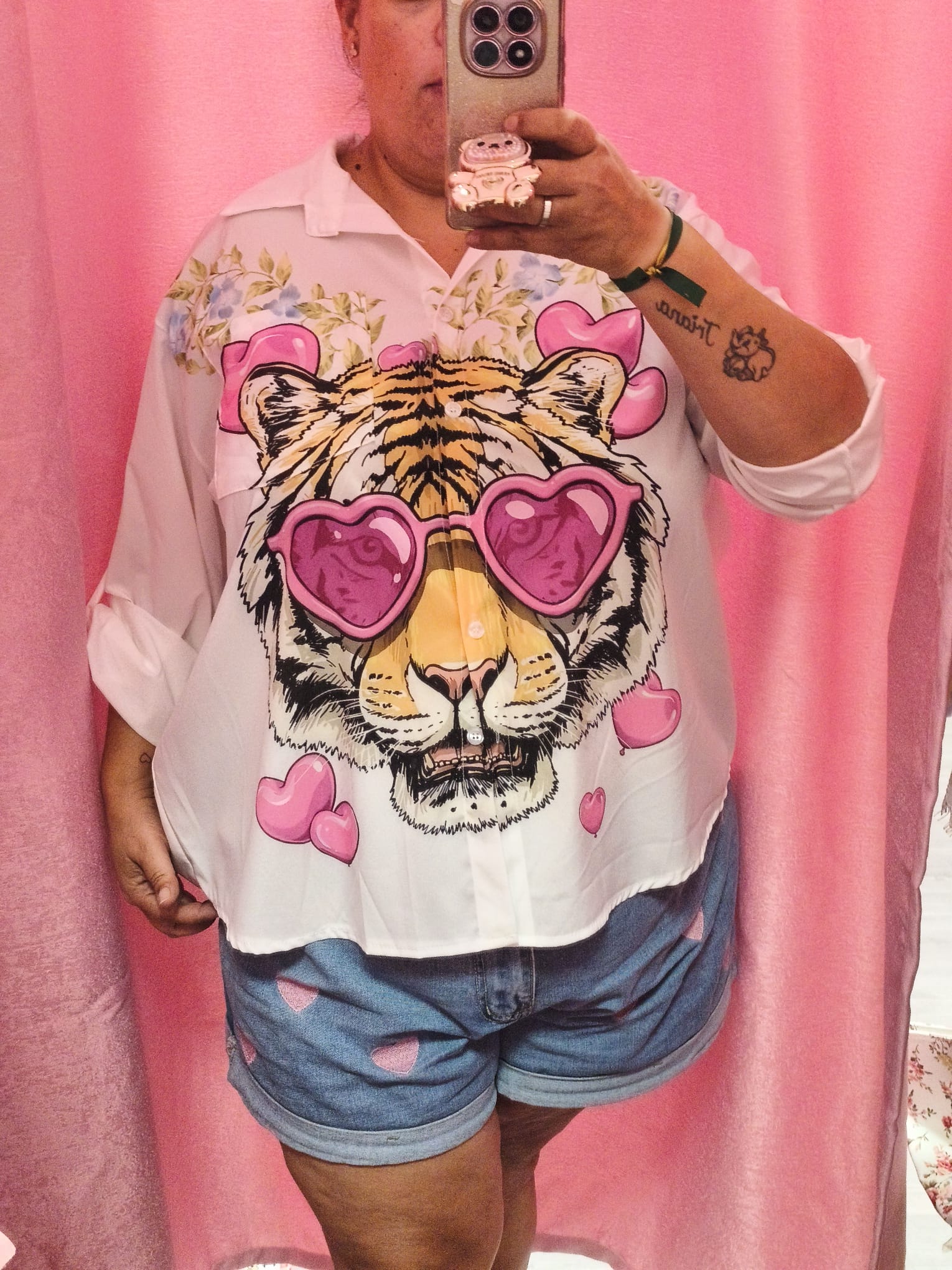 Camisa curvy tigre corazones - Imagen 3