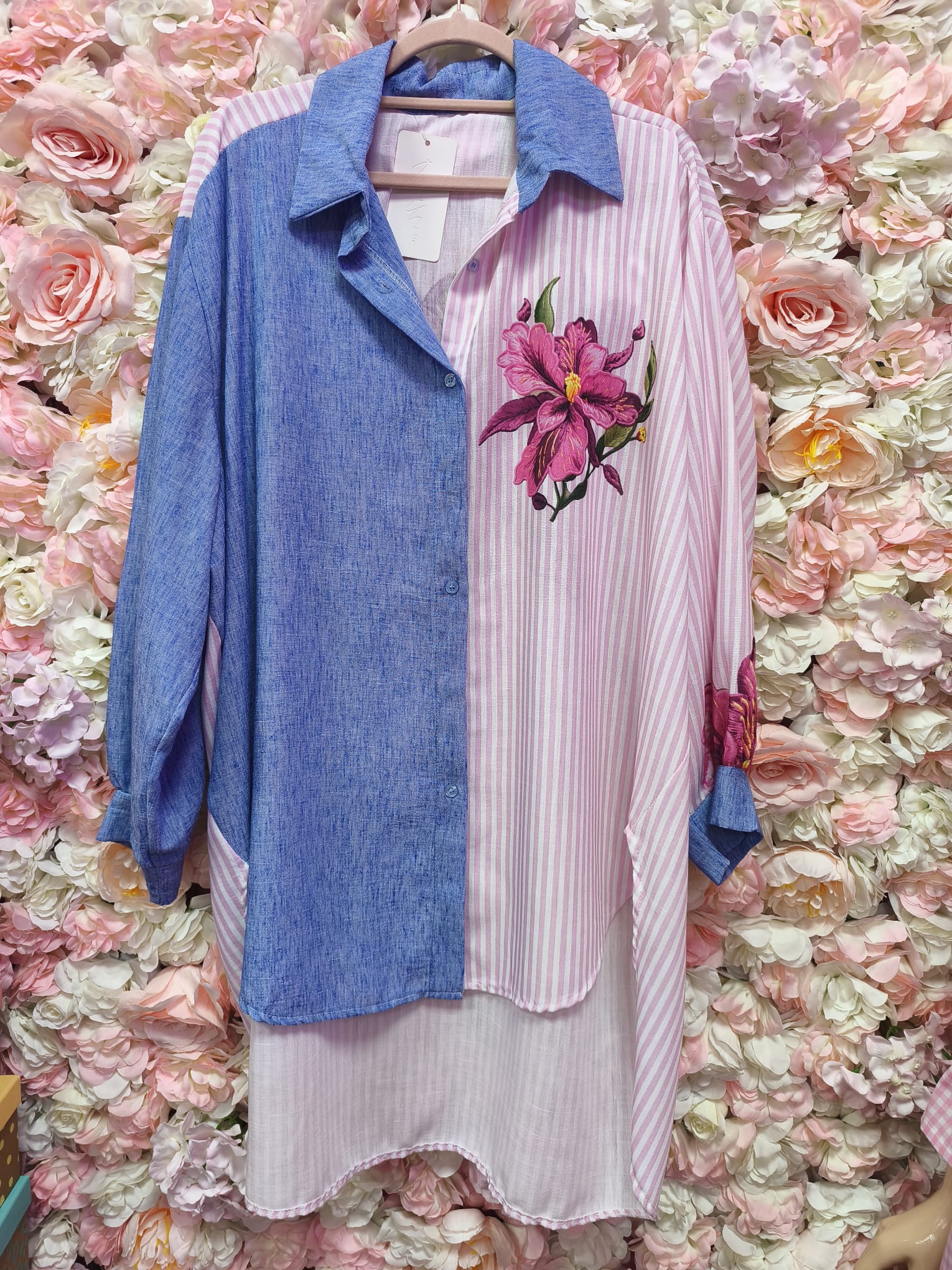 Camisa curvy flor doble efecto - Imagen 2