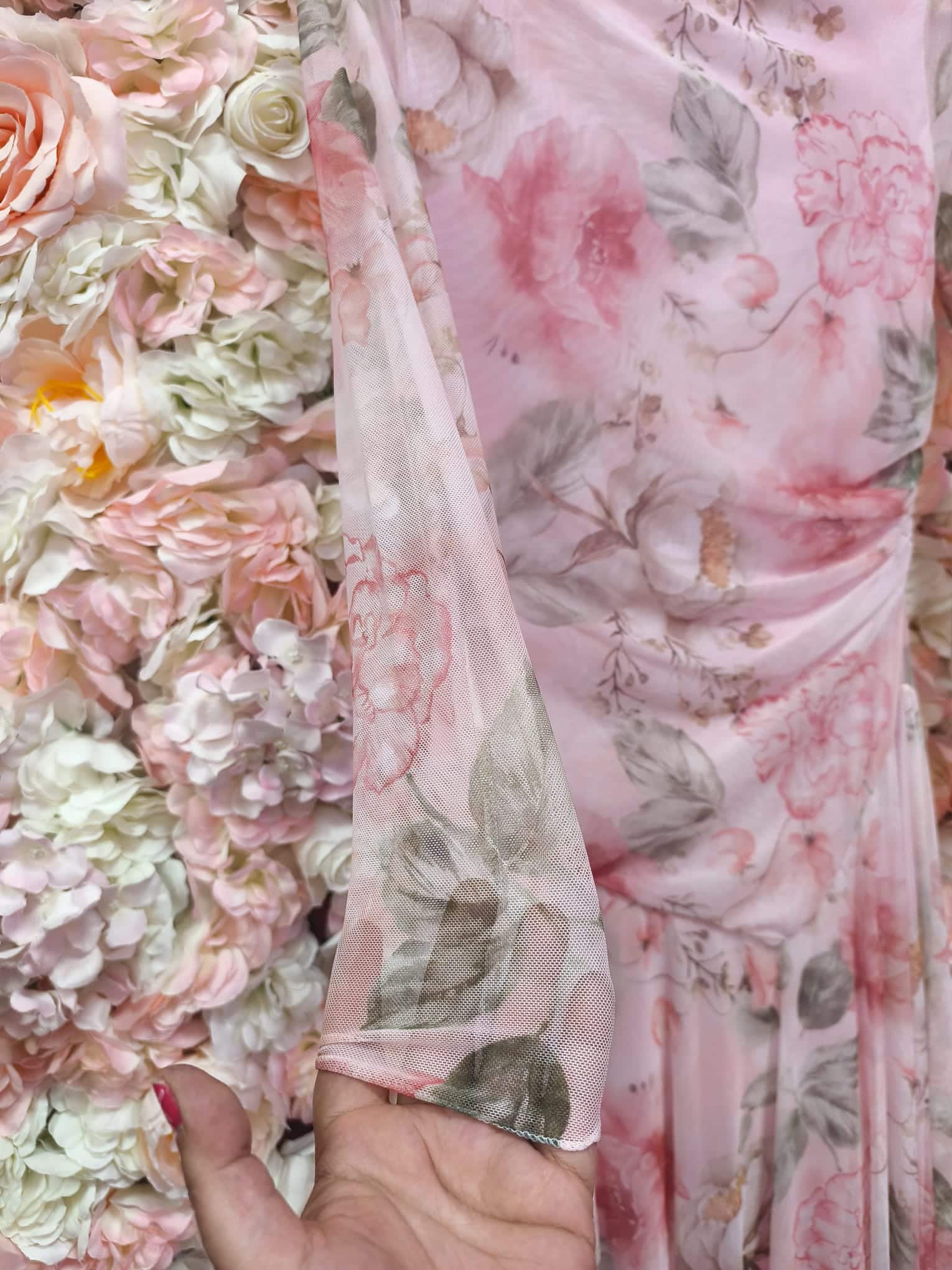 Vestido de tul rosas - Imagen 4