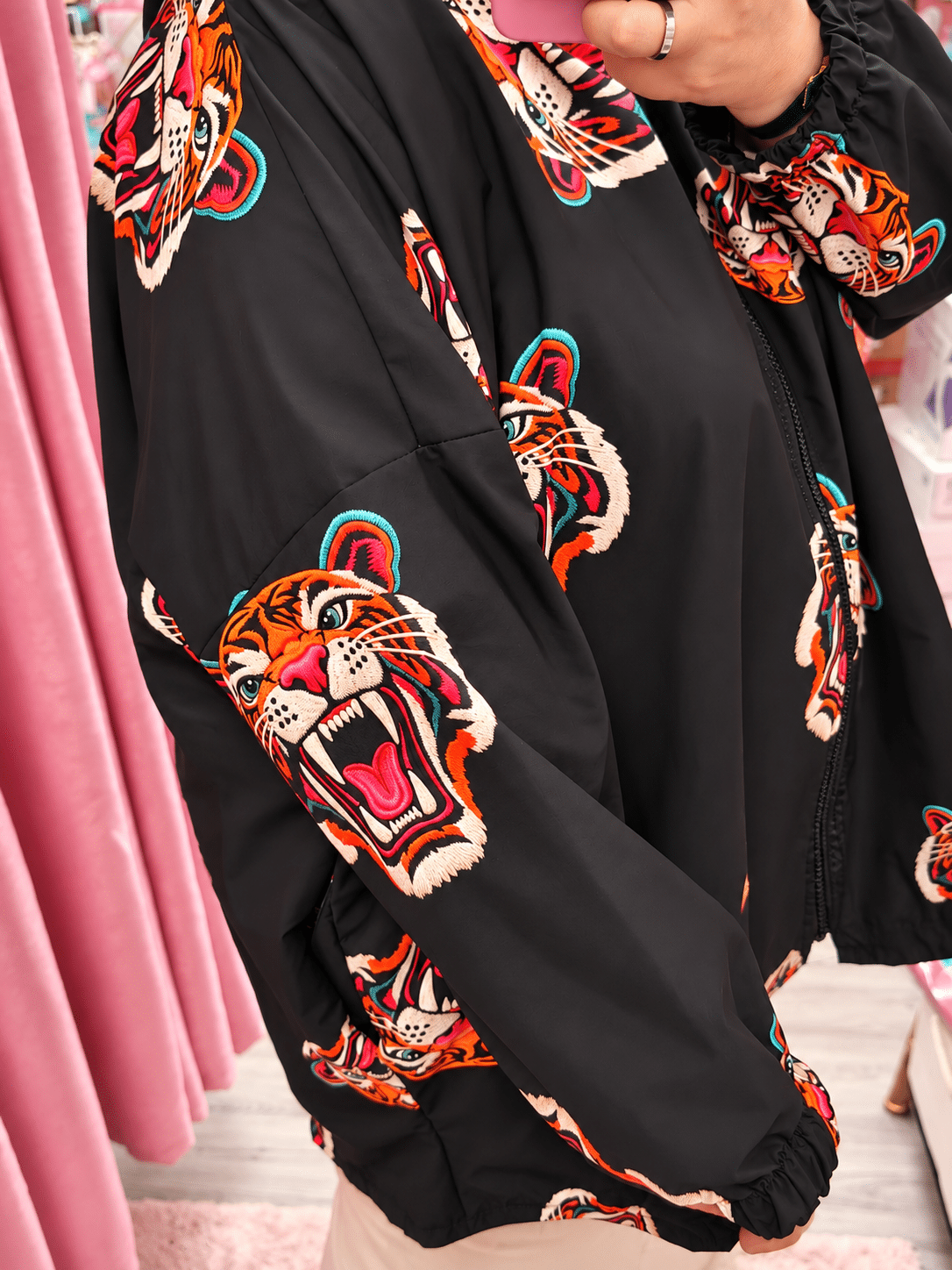Chaqueta impermeable curvy tigre - Imagen 2