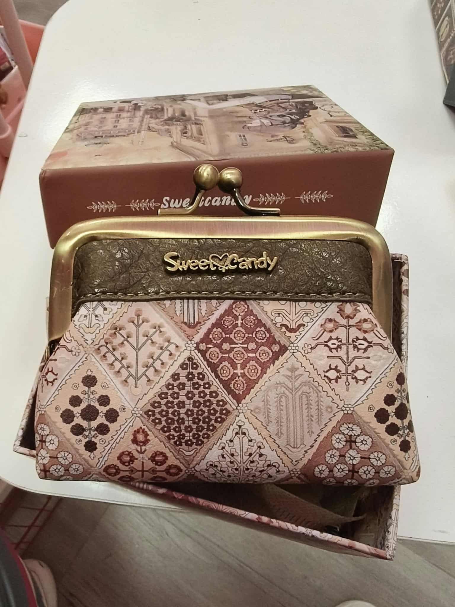 Cartera en caja decorativa Sweet Candy - Imagen 2