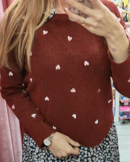 Jersey burdeos con corazones